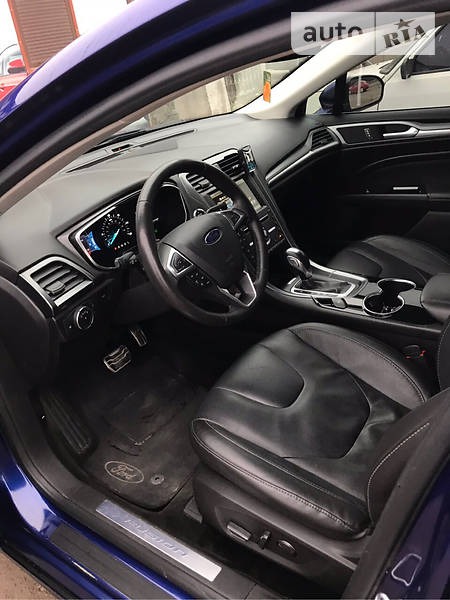 Ford Fusion 2015  випуску Донецьк з двигуном 2 л гібрид седан автомат за 22300 долл. 