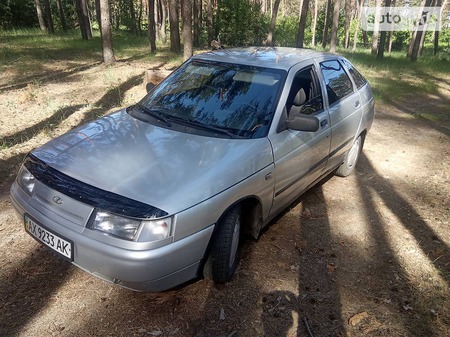 Lada 2112 2004  випуску Харків з двигуном 1.6 л газ хэтчбек механіка за 3200 долл. 