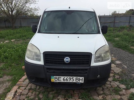 Fiat Doblo 2006  випуску Миколаїв з двигуном 1.4 л бензин мінівен механіка за 3500 долл. 