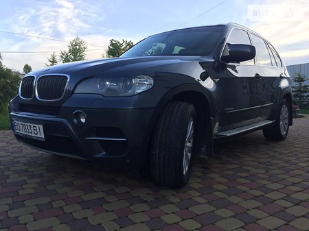 BMW X5 2012  випуску Тернопіль з двигуном 3 л дизель позашляховик автомат за 25999 долл. 