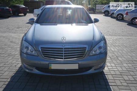 Mercedes-Benz S 300 2009  випуску Донецьк з двигуном 3 л дизель седан автомат за 19300 долл. 