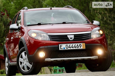 Renault Sandero Stepway 2011  випуску Львів з двигуном 1.5 л дизель позашляховик механіка за 7199 долл. 