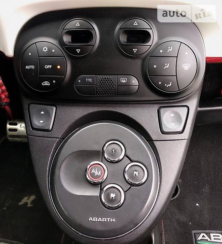 Fiat Cinquecento 2012  випуску Київ з двигуном 1.4 л бензин хэтчбек автомат за 9900 долл. 
