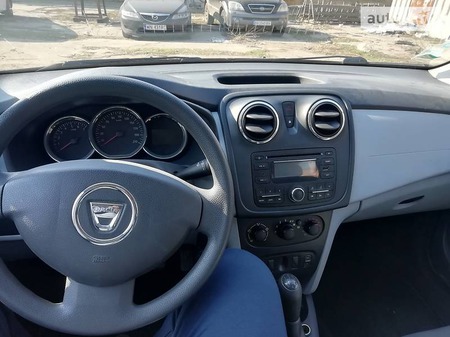 Dacia Logan 2014  випуску Кропивницький з двигуном 1.2 л бензин седан механіка за 5800 долл. 