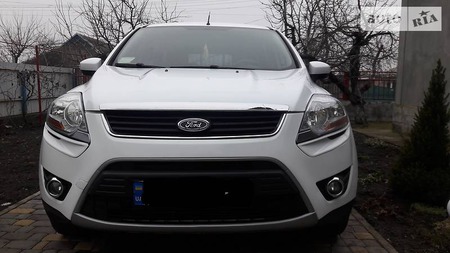 Ford Kuga 2010  випуску Миколаїв з двигуном 2.5 л бензин позашляховик автомат за 11600 долл. 