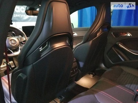Mercedes-Benz CLA 45 AMG 2016  випуску Київ з двигуном 0 л бензин хэтчбек автомат за 47999 долл. 