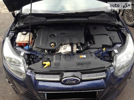 Ford Focus 2013  випуску Львів з двигуном 1.6 л дизель універсал механіка за 8650 долл. 