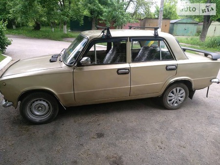 Lada 2101 1979  випуску Дніпро з двигуном 1.3 л газ седан механіка за 900 долл. 