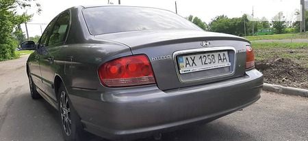 Hyundai Sonata 2004  випуску Харків з двигуном 2 л газ седан механіка за 5950 долл. 