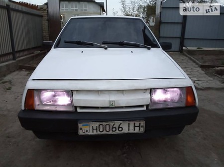 Lada 2108 1989  випуску Львів з двигуном 1.5 л газ хэтчбек механіка за 1475 долл. 