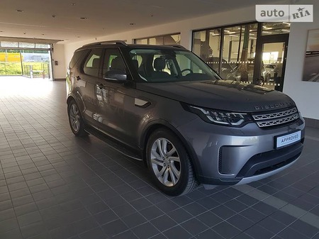 Land Rover Discovery 2018  випуску Дніпро з двигуном 3 л дизель позашляховик автомат за 64000 євро 