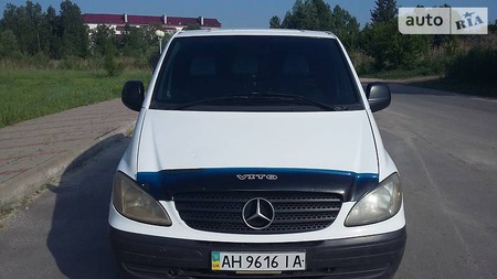 Mercedes-Benz Vito 2005  випуску Харків з двигуном 2.2 л дизель мінівен механіка за 8000 долл. 