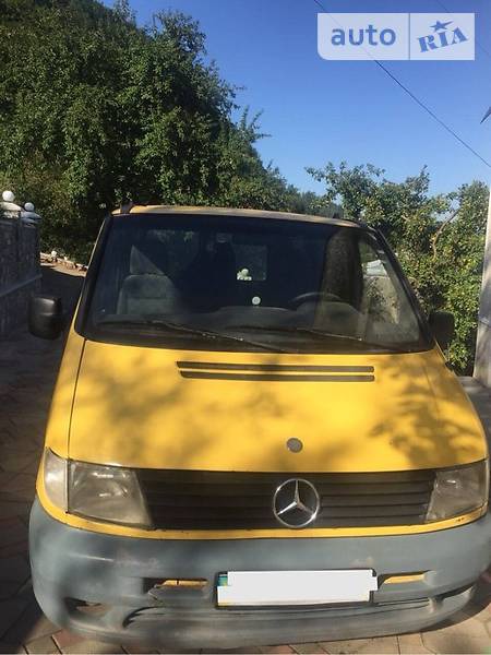 Mercedes-Benz Vito 2002  випуску Івано-Франківськ з двигуном 2.2 л дизель мінівен  за 3800 долл. 