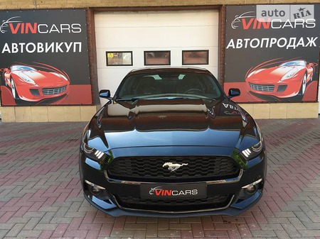 Ford Mustang 2015  випуску Вінниця з двигуном 2.3 л бензин купе механіка за 20999 долл. 