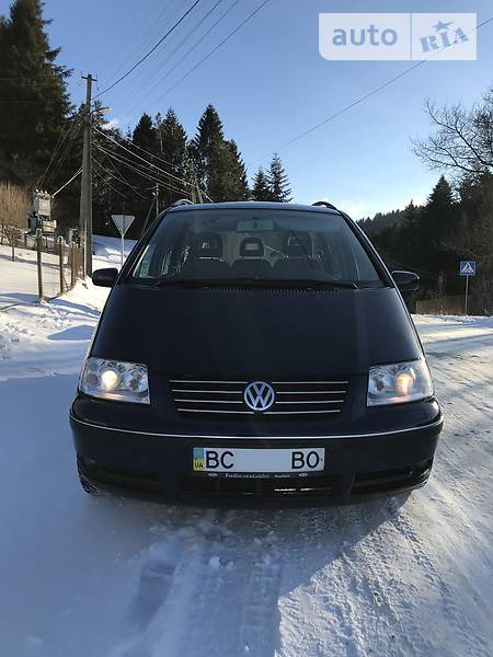 Volkswagen Sharan 2001  випуску Львів з двигуном 1.8 л газ мінівен механіка за 7000 долл. 