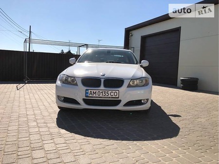 BMW 328 2011  випуску Житомир з двигуном 3 л газ седан автомат за 12200 долл. 