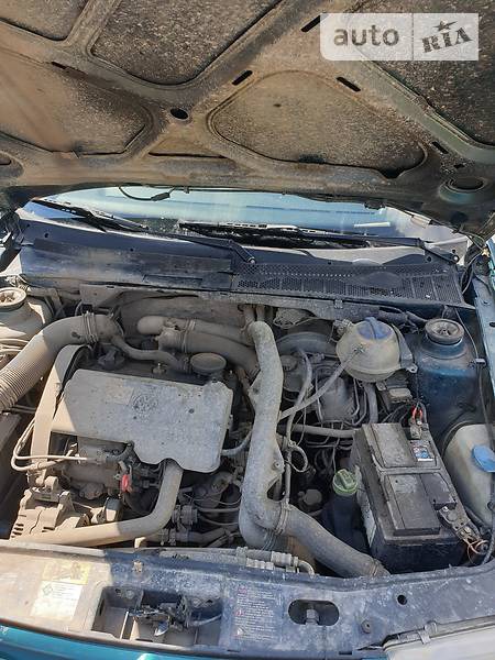 Volkswagen Vento 1997  випуску Луцьк з двигуном 1.9 л дизель седан механіка за 950 долл. 