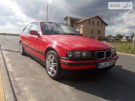 BMW 316 1998  випуску Київ з двигуном 1.6 л газ хэтчбек автомат за 4200 долл. 