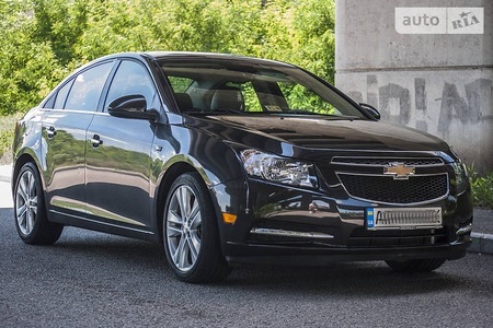 Chevrolet Cruze 2014  випуску Запоріжжя з двигуном 1.4 л бензин седан автомат за 12000 долл. 