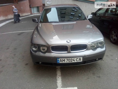 BMW 735 2002  випуску Київ з двигуном 3.5 л бензин седан автомат за 9900 долл. 