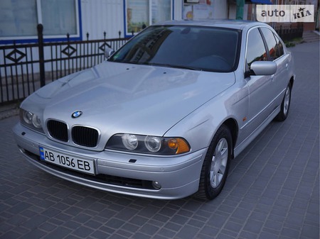 BMW 525 2001  випуску Вінниця з двигуном 2.5 л газ седан механіка за 6999 долл. 