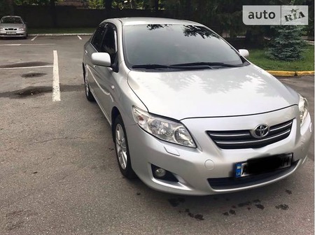 Toyota Corolla 2007  випуску Дніпро з двигуном 1.6 л газ седан автомат за 9000 долл. 