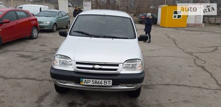 Lada Niva 2004  випуску Запоріжжя з двигуном 0 л газ позашляховик механіка за 4900 долл. 