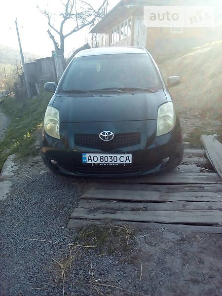 Toyota Yaris 2007  випуску Ужгород з двигуном 1.4 л дизель хэтчбек механіка за 7200 долл. 