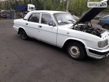 ГАЗ 3110 2000  випуску Дніпро з двигуном 2.3 л газ седан механіка за 1200 долл. 