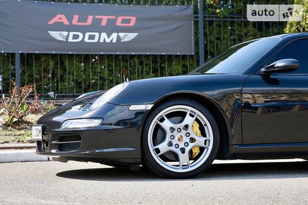 Porsche 911 2005  випуску Київ з двигуном 3.8 л бензин купе автомат за 29999 долл. 