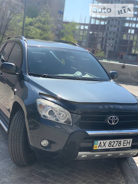 Toyota RAV 4 2007  випуску Харків з двигуном 2 л газ позашляховик автомат за 11500 долл. 