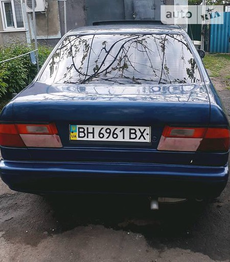 Nissan Primera 1993  випуску Миколаїв з двигуном 2 л бензин седан механіка за 2000 долл. 