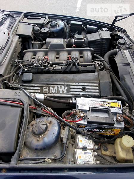 BMW 525 1991  випуску Київ з двигуном 2.5 л газ седан механіка за 3000 долл. 