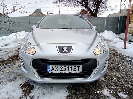 Peugeot 308 SW 2011  випуску Донецьк з двигуном 0 л дизель універсал механіка за 8550 долл. 