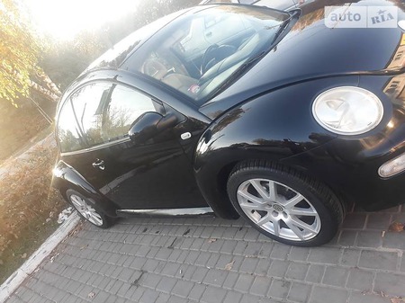 Volkswagen Beetle 2000  випуску Львів з двигуном 0 л бензин хэтчбек механіка за 3100 долл. 