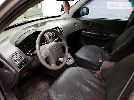 Hyundai Tucson 2006  випуску Черкаси з двигуном 2 л дизель позашляховик автомат за 7750 долл. 