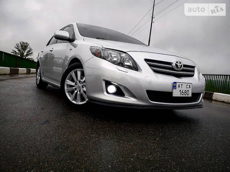 Toyota Corolla 2008  випуску Івано-Франківськ з двигуном 1.6 л газ седан механіка за 9900 долл. 