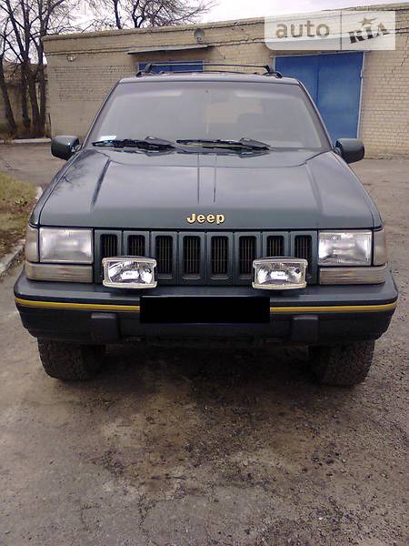 Jeep Grand Cherokee 1993  випуску Харків з двигуном 5.2 л газ позашляховик автомат за 6500 долл. 