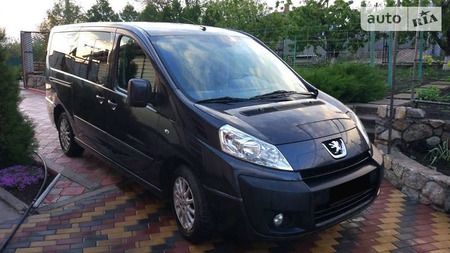 Peugeot Expert 2011  випуску Кропивницький з двигуном 2 л дизель  механіка за 12500 долл. 