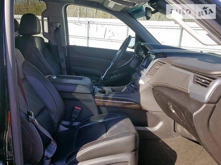 Chevrolet Suburban 2016  випуску Львів з двигуном 5.3 л бензин позашляховик автомат за 21000 долл. 