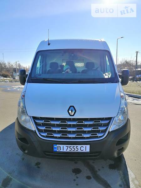 Renault Master 2014  випуску Полтава з двигуном 2.3 л дизель мінівен механіка за 12200 долл. 