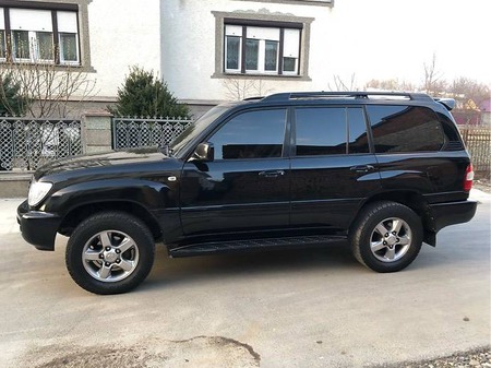 Toyota Land Cruiser 2007  випуску Ужгород з двигуном 4.7 л газ позашляховик  за 12999 долл. 