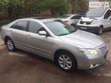 Toyota Camry 2008  випуску Житомир з двигуном 2.4 л газ седан автомат за 10800 долл. 