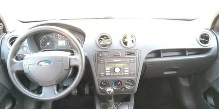 Ford Fusion 2007  випуску Дніпро з двигуном 1.4 л газ хэтчбек механіка за 6800 долл. 