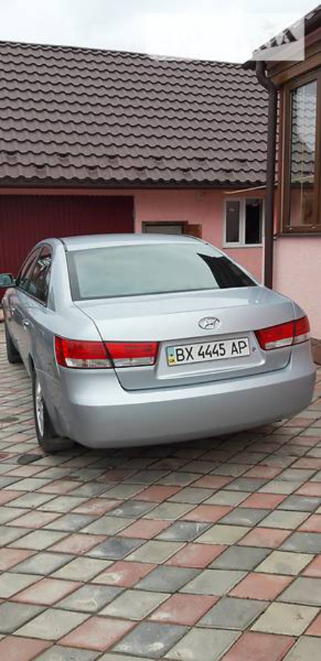 Hyundai Sonata 2007  випуску Хмельницький з двигуном 2 л газ седан механіка за 7000 долл. 