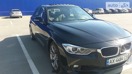 BMW 335 2012  випуску Харків з двигуном 3 л бензин седан механіка за 23000 долл. 