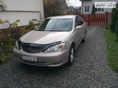 Toyota Camry 2004  випуску Ужгород з двигуном 2.4 л газ седан механіка за 8300 долл. 