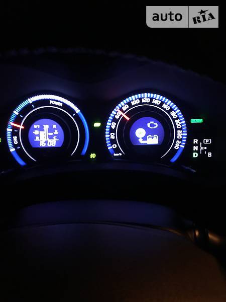 Toyota Auris 2012  випуску Харків з двигуном 1.8 л гібрид хэтчбек автомат за 12800 долл. 