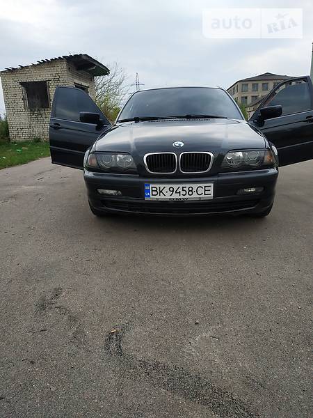 BMW 318 1999  випуску Рівне з двигуном 1.9 л газ седан механіка за 6100 долл. 