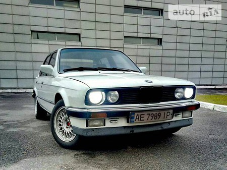 BMW 316 1986  випуску Дніпро з двигуном 1.8 л газ седан механіка за 2650 долл. 
